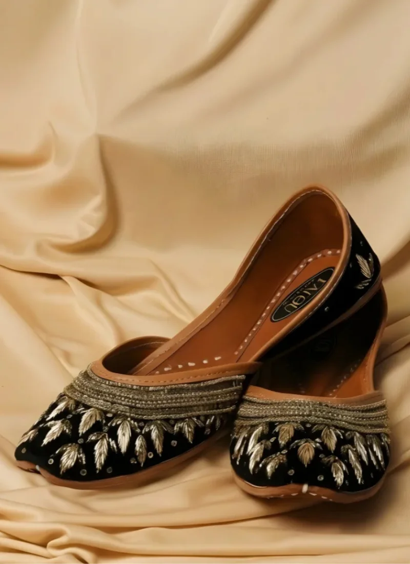 Patiala Kali Jutti - Image 3