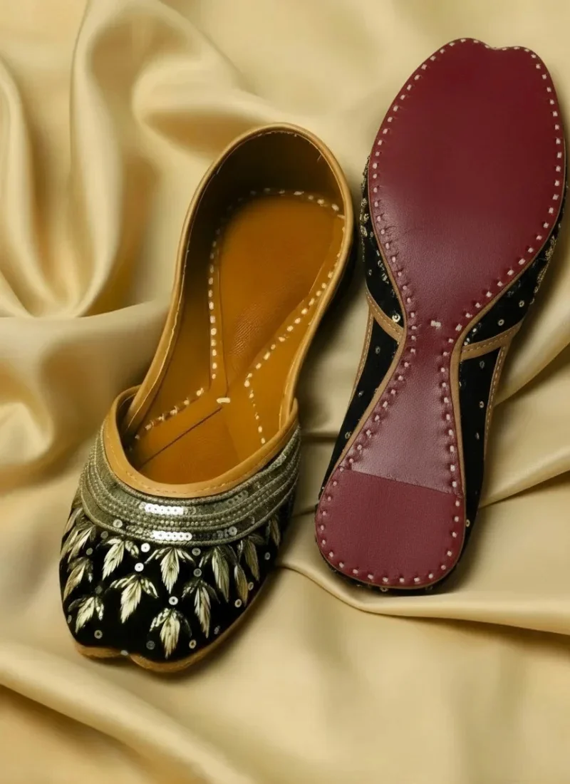 Patiala Kali Jutti - Image 4